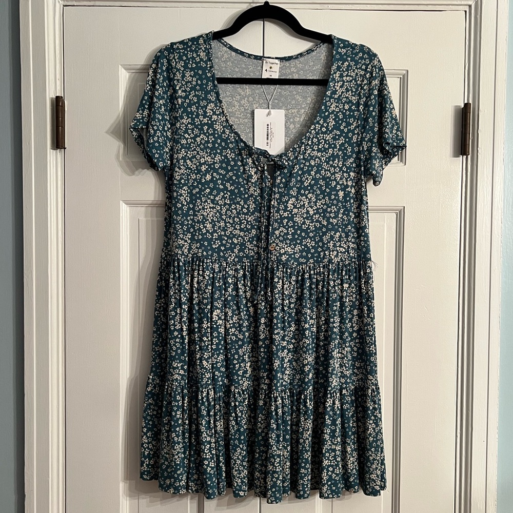By Together Relaxed Printed Tiered Short Sleeve Dress Women’s M